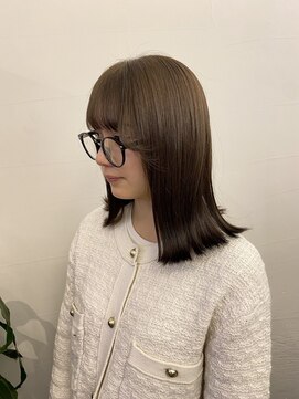 トラ バイ プティパ(Tora by petit pas) 外ハネ×オリーブカラー