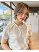 ミルクティーベージュ