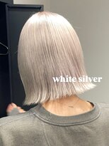 ベレーザ 渋谷(BELEZA)&nbsp;16895ブリーチダブルカラーシルバーベージュミニマルボブ