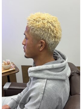 バタクラン(BATACLAN) イージーパーマ#メンズ#メンズカット#ブリーチ#眉毛#パーマ