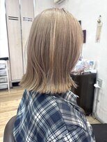 ローグ(Logue)&nbsp;ボブ×ハイトーンベージュ