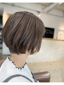 ドットエフ(.f) 耳掛けボブ/くびれボブ/あご下ボブ