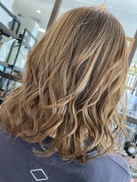 ヘアーリスト ニーズ(HAIRLIST nEEDS) 切りっぱなしBob×ダブルカラーbeige