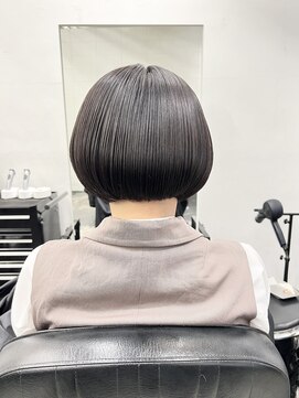 ココ 本八幡(KOKO) ダークアッシュ似合わせカットミディアムレイヤーカット美髪小顔