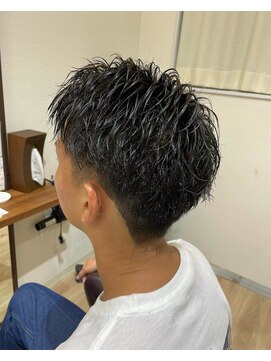 ヴォーグ 春日井高蔵寺店(VOGUE) ツーブロック/スパイキーショート/20代/30代/40代