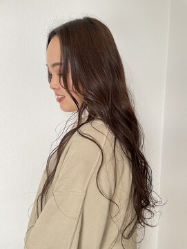 カーム(calm) デザインカラー/レイヤーカット/ウェットヘア/オリーブベージュ