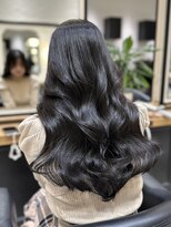 サヴォア(Savoir)&nbsp;【安藤】透明感たっぷりダークオリーブグレージュ