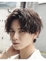 フィフス 仙台(fifth)&nbsp;仙台シャドウパーマセンターパートツイストスパイラルパーマ