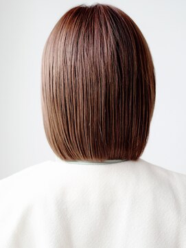 ジプソ 池袋西口(Gypso) ミニボブ/池袋美容室/髪質改善カラー/白髪ぼかし/縮毛矯正