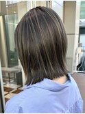栄ハイライト透明感切りっぱなしボブ