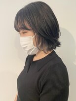 ヘアーデザイン ビビッド(HAIR DESIGN VIVID) インナーカラー × シルバー