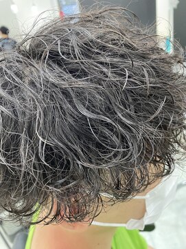 ネクストネオ 静岡(NEXT NEO) NEXT NEO櫻田】ハード波巻きスパイラルパーマ 前下がりマッシュ