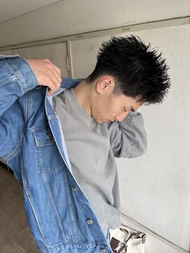 アイズ 海老名(AIZU) スパイキーショート メンズショート メンズカット 眉毛