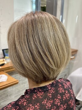 シェリー バイ フォルテ(SHERRY by FORTE) ショート　白髪ぼかし　ハイライト　髪質改善