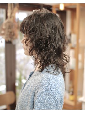 リッカ(RICCA) ウルフレイヤー　レイヤーヘア　レイヤーパーマ　ウルフパーマ