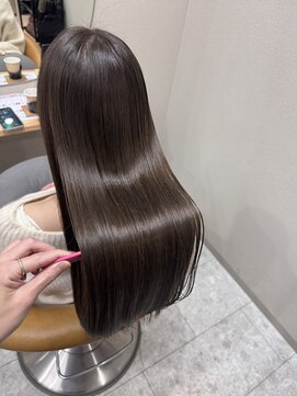 シカ 神戸三宮元町店(Cica) 絹髪 髪質改善トリートメント 縮毛矯正 艶 三宮