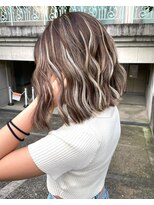 ユニー(uniii)&nbsp;ハイライトカラーミルクティーベージュケアブリーチダブルカラー