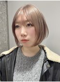 ミディアムレイヤーカット長めボブハイブリーチハイトーンカラー