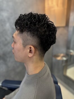 ディスパッチヘアー 西宮店(DISPATCH HAIR)の写真/【阪神西宮駅より徒歩1分】経験豊富な男性スタイリストが魅力を最大限引き出すスタイルをご提供します！