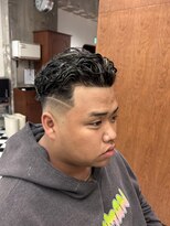 フランクス バーバー ウエストトウキョウ 吉祥寺店(FRANK’S BARBER WEST TOKYO)&nbsp;フェザーパーマサーフカール刈り上げセンターパート Y