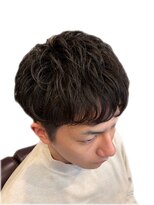 銀座マツナガ 神田店&nbsp;20代30代ビジネスナチュラルソフトパーマツーブロック爽やか黒髪