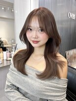 オニキス 原宿(ONYX) a234 レイヤーカットシルキーレイヤーミルクティーカラー