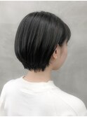 大人かわいい黒髪丸みワンサイドショートボブ＜徳竹＞