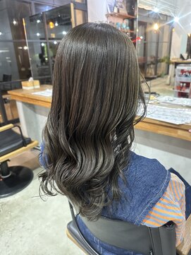 アトリエ ジジ(atelier ZiZi) オリーブカラー