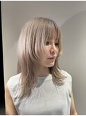 ホワイトカラー×ロング顔周りウルフ