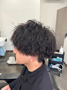 エイト(AITE) ベリーショート/ダークアッシュ/ニュアンスパーマ/韓国マッシュ