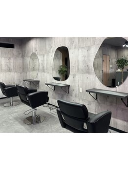 【初めての方でも安心♪】マンツーマンでカウンセリングから仕上げまで丁寧に施術◎お悩み解決します！