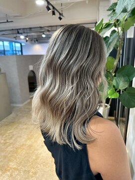 メリー オオサカ(Merly Osaka) 海外バレイヤージュ