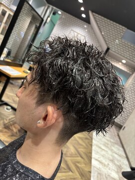 ステレオ ヘアデザイン 安城店(STEREO HAIR DESIGN) ～ツイストパーマ～【9月】