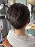 ショートスタイル×白髪ぼかしグレー