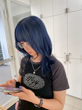 ヘアサロン ガリカ 表参道(hair salon Gallica) 【ハイトーンカラー】色落ちも綺麗なネイビーブルー×レイヤー