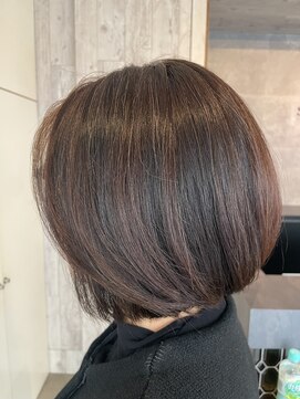 ディシェーレローブ(die Schere Lob) 40代の白髪に◎イノアマットの大人ボブ