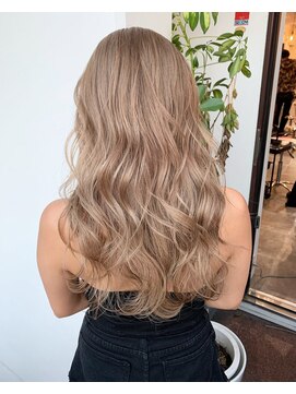 salon de MiLK 札幌大通店【サロン ド ミルク】 外国人風の様なミルクティーベージュ!