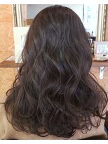 ハグ(Hug)&nbsp;外国人風ダークグレージュ