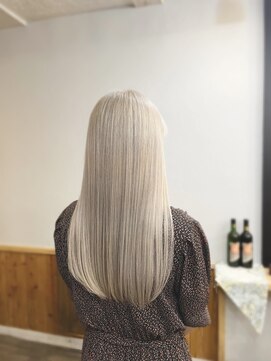 トルチェ(toRtue) ホワイトベージュ