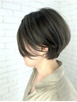 ラヴリア クルメ(LOVERIA KURUME)&nbsp;大人系前下がりショートボブ