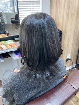 ベッカ(Becca) ブルーアッシュ