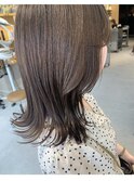 ミディアム×ラベージュ