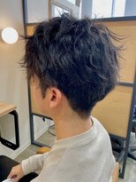 レヴェリー(Reverie) MEN’S HAIR/ツーブロックマッ シュ波巻き束感ショート