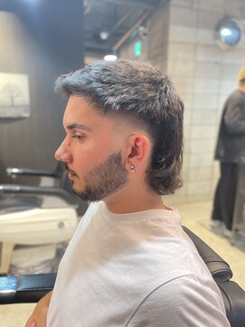 フランクスバーバー アンド ビアークラブ(FRANK'S BARBER and BEER CLUB) マレットフェード