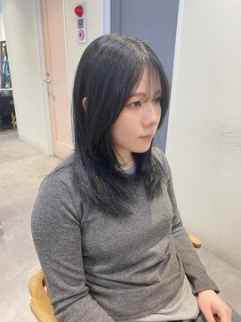 ロカ(roka) ブルーブラック/顔まわりカット/レイヤー