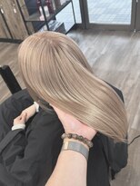 ヴィフ 大船(VIF)&nbsp;バレイヤージュ/ハイライト/ダブルカラー/ケアブリーチ/ボブ