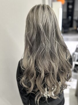 アテバイルイス 喜連瓜破(ATE by luis) ◎シルバー/デザインカラー