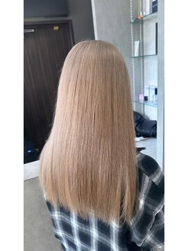 ジルバイジゼル(JILL by GiseL) ホワイトベージュ