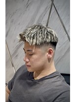 ドゥーエン 花園店(DoEN)&nbsp;スキンフェード×ホワイトメッシュ