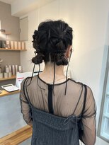 ナウアズ(now as.)&nbsp;結婚式お呼ばれアレンジ/ふわふわツイン